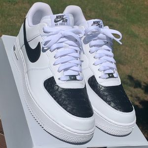 1/1 Custom Black Python Air Force 1